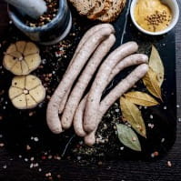 KIEŁBASA BIAŁA CIENKA Z INDYKA (ok 0,4 kg) -  SWOJSKIE DOMOWE (Zamawiaj do poniedziałku godz. 10:00)