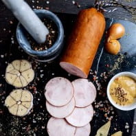 KIEŁBASA Z INDYKA (ok 0,9 kg) - SWOJSKIE DOMOWE (Zamawiaj do poniedziałku godz. 10:00)