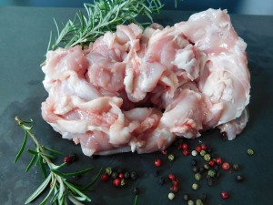 MIĘSO GULASZOWE Z KRÓLIKA SUROWE (około 0,50 kg) - AMCIU -(Zamawiaj do piątku godz. 10:00), Odbiór osobisty w sklepie w następny piątek lub z dostawą po 2 tygodniach mrożony) 