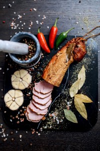 POLĘDWICZKA WIEPRZOWA WĘDZONA (ok 0,4 kg) -  SWOJSKIE DOMOWE (Zamawiaj do poniedziałku godz. 10:00)