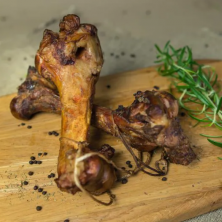KOŚĆ WIEPRZOWA WĘDZONA (ok 0,5 kg) -  SWOJSKIE DOMOWE (Zamawiaj do poniedziałku godz. 10:00)