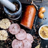 KIEŁBASA FIRMOWA (ok 0,29 kg) -  SWOJSKIE DOMOWE (Zamawiaj do poniedziałku godz. 10:00)